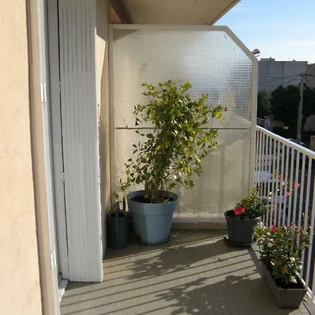 Plein Soleil Apartment *